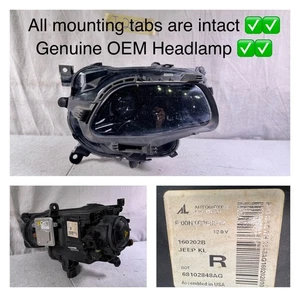 2014 2015 2016 2017 2018 Jeep Cherokee Right RH Xenon HID OEM Lower Headlight - Picture 1 of 24