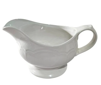 Pfaltzgraff  Gazebo White Gravy Boat vtg 4" serves sauce dressings scalloped - Image 1 of 4