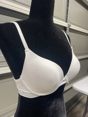 Sujetador Lucky Brand, blanco con aros acolchado con logotipo talla 34C Foto 1 de 4