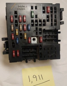 1999 99 Chevy Silverado Sierra 1500 Tahoe Yukon Interior Fuse Box 15328863A OEM - Picture 1 of 5