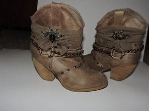 Not Rated Midas Ankle Boot Brown Synthetic Suede Size 8 Absolutely Gorgeous Boho - Picture 1 of 7