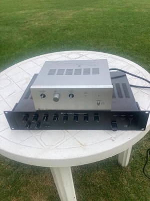 2 TOA 900 Series II Amplifiers M-900MK2 & A-901A Excellent Working - Image 1 of 4