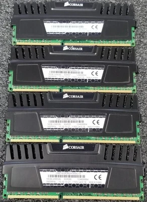 Corsair Vengeance 32GB Kit (4x8GB) PC3-12800 DDR3-1600MHz CMZ16GX3M2A1600C10 - Image 1 of 4