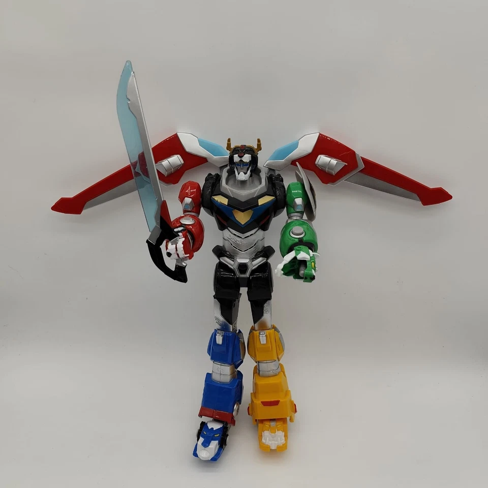 Robot Voltron Defender Deluxe 2017 37cm - Imagen 1 de 4