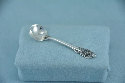 Wallace Grande Baroque Sterling Silver 2-1/2" Salt Spoon No Monogram - Image 1 of 4
