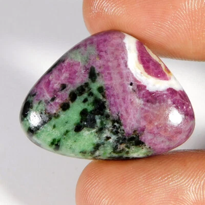 RUBÍ NATURAL HECHO A MANO EN ZOISITA 43,10 quilates. Piedra preciosa suelta d... - Imagen 1 de 3