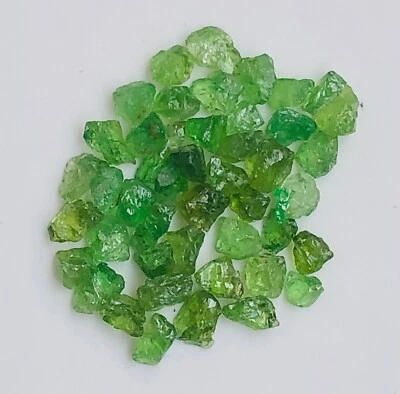 38.45Carat Natural Grossular Garnet Raw Crystal Rough Stone 4x5mm to 4x9.50mm - Image 1 of 4