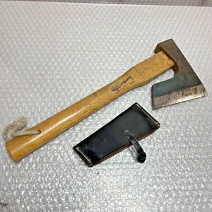 Herramienta de carpintería vintage campamento hacha al aire libre hecha por h... - Imagen 1 de 8