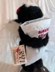 BOYDS BEARS I.B. SNOOZIN RAZZ Bearies Skunk with Pillow Morning Stinks! & Tag - Picture 1 of 5