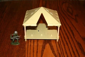 MPC Recast Army Battlefront Platform Command or Medical Tent Tank - Marx, Timmee - Picture 1 of 4