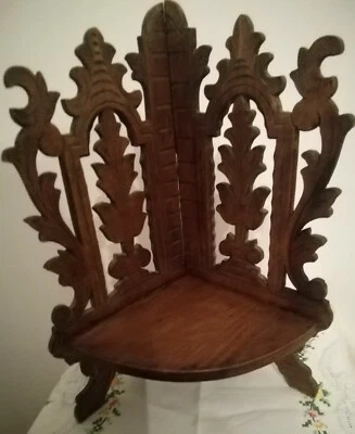 TRES BELLE & ANCIENNE Étagère d'Angle à Poser Pliante Bois Sculpté Art Nouveau - Photo 1/4