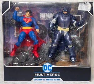 McFarlane DC Multiverse Blindado Batman vs SUPERMAN Paquete de 2 *Nuevo* - Imagen 1 de 6