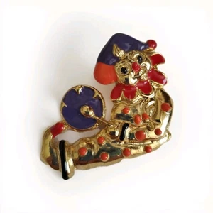 Vintage ELLE Whimsical Clown Playing Drum Colorful Enamel Gold Tone Brooch Pin - Picture 1 of 8
