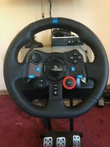 Logitech G29 Racing Wheel with stand