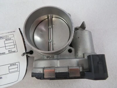 Lamborghini Gallardo 2008, Spyder, carrocería del acelerador, usado, P/N 07L133063B Foto 1 de 4