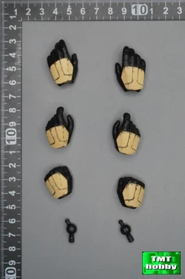 1:6 Scale Hot Toys MMS592 Star Wars Squad Leader - Hand Set - Image 1 of 2