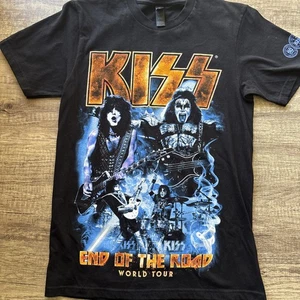 TEE:  KISS World Tour 2023 Australia Sydney (Size S Gildan) - Picture 1 of 7