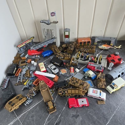 军队男式玩具套装大量配件车辆塑料件 — 第 1/4 张图片