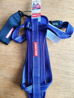 Ремень безопасности и автокресло EzyDog фиолетовый нагрудник размер XL  - Изображение 1 из 4