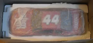 Chevy Monte Carlo 2000 1/24 #44 Justin Labonte Slim Jim Ltd. Ed. BANK red, NIB - Picture 1 of 12
