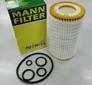 Engine Oil Filter Champion P985 - Picture 1 of 1