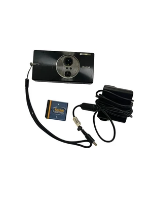 Kodak EasyShare V610 6.1MP Dual Lens Digital Camera - Untested - Image 1 of 4