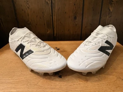 Botines de fútbol bajos New Balance Tekela V5 Elite con cordones FG Foto 1 de 4