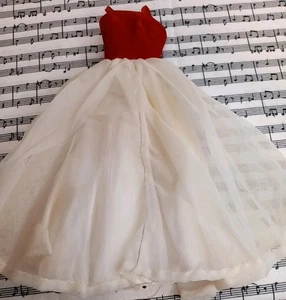 Modepuppe rot weiß Kleid Vintage Handarbeit - Bild 1 von 7