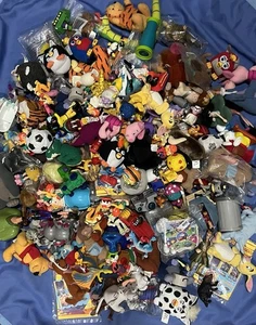 Mc Donalds Spielzeug - Ende 80er bis 2000er - über 150 Teile - Disney, Furby, et - Bild 1 von 10