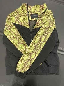 Fashion Nova Make A Statement Windbreaker Size Large Green Snake Skin - Picture 1 of 7