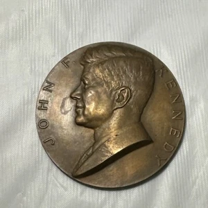 Vintage John F. Kennedy 1961 JFK Presidential Inaugural bronze Medal Coin 3 Inch - Picture 1 of 3