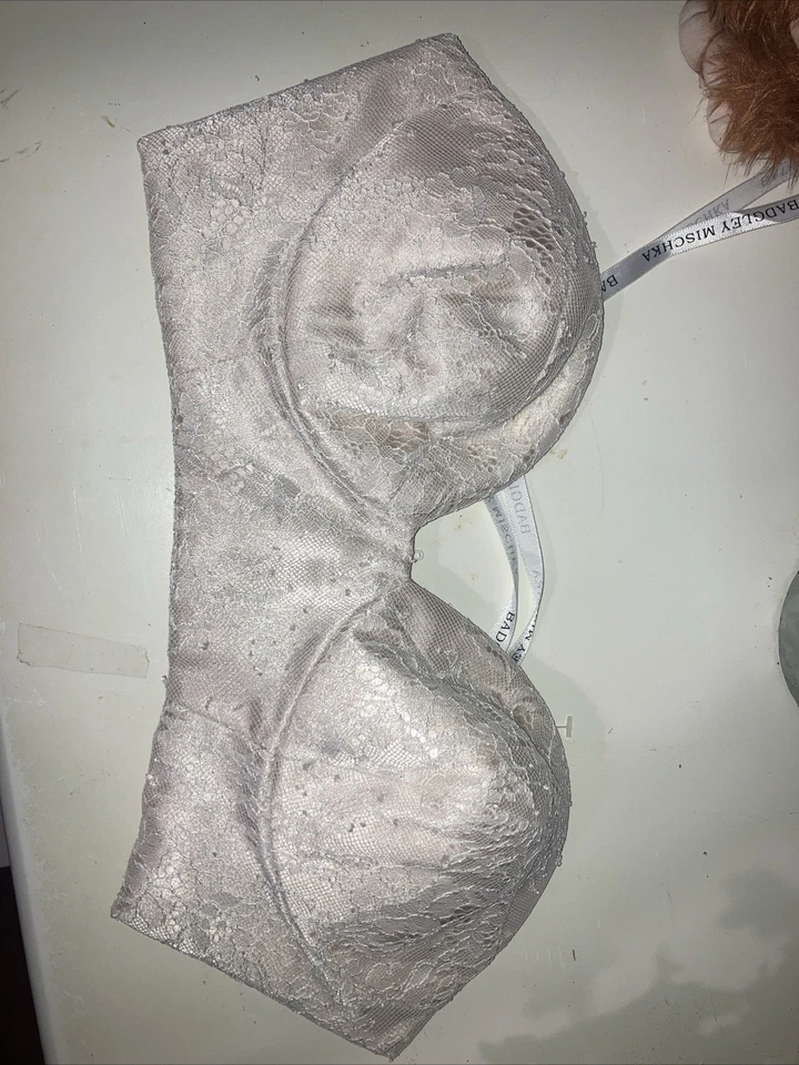 Sujetador para mujer Belle Badgley Mischka Foto 1 de 4