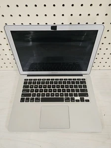 Apple MacBook Air A1466 Laptop - i5-5250u - 4GB RAM - 128GB SSD - 2015 Yosemite - Picture 1 of 12