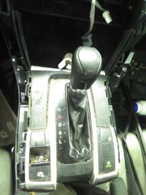 Honda Civic 2017 piso de cambio de transmisión, automático, 2,0 litros, sedán de 4 puertas Foto 1 de 4