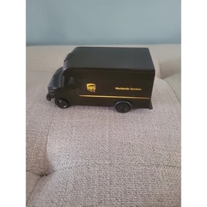 UPS INDesigns Global Inc. Exclusive Diecast Delivery Truck 2022 United Parcel - Picture 1 of 6
