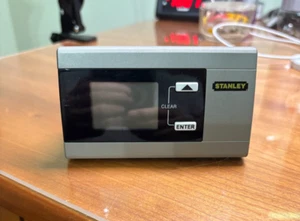 Medidor de energía Stanley 77-028 - Imagen 1 de 7