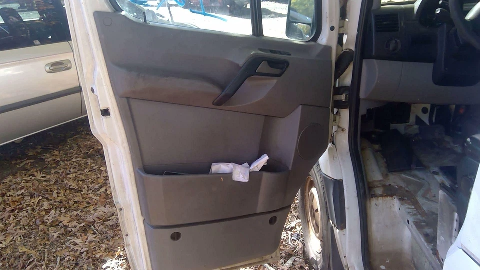 Painel frontal de acabamento da porta do motorista DODGE SPRINTER 2500 07-09 fabricante de equipamento original - Imagem 1 de 1