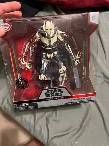 Star Wars Elite Series - General Grievious - Disney Store Die Cast Action Figure Cover