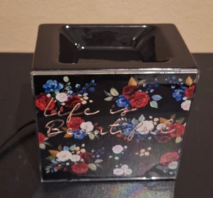 Calentador de cera Scentsy Life Is Beautiful, iluminado - Imagen 1 de 5