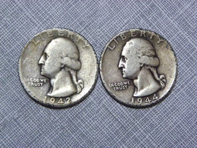 Washington Silver Quarters Lot Of 2: 1943 P, 1944 P. - Image 1 of 2