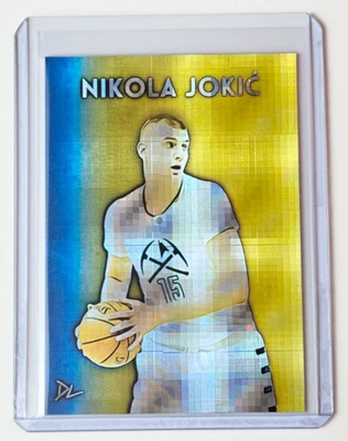 Tarjeta refractora Nikola Jokic edición limitada firmada por artista "Denver Nuggets" 1/1 Foto 1 de 2