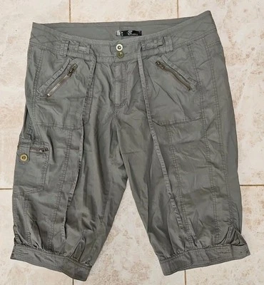 Evans Ladies Size 20 Khaki Green Crop Cargo Shorts Curve Fashion Capri Cotton - Image 1 of 4