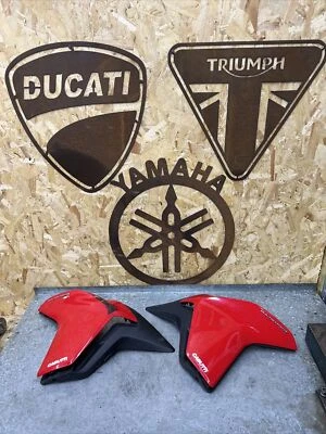 Paneles laterales y soportes de montaje OEM Ducati Multistrada 950 2018 Foto 1 de 4
