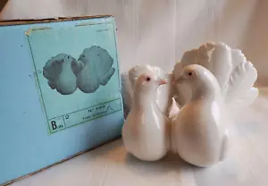 Lladro Ceramica #1169 Coppia di Colombe Bianche con Scatola Vedi Foto - Foto 1 di 11
