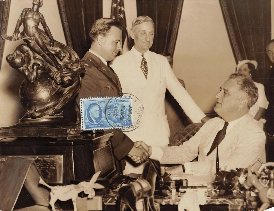 933 5c Franklin D. Roosevelt 8" by 6 1/2"  photo of Roosevelt [385945] - Image 1 of 1