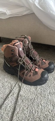 NUEVAS botas Salomon Quest 4 Gore-Tex para mujer, talla 10,5 Foto 1 de 4