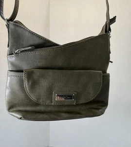 Bandolera ajustable MultiSac Vista correa para el hombro cuero vegano verde oliva - Imagen 1 de 20