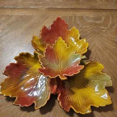 Plato de caramelo condimento servidor hoja de arce cooperativo creativo otoño acción de gracias otoño Foto 1 de 4