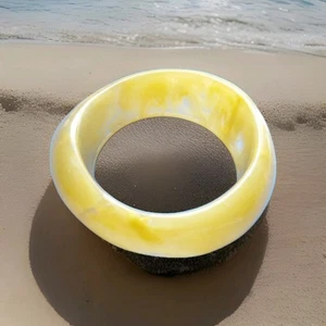 Vintage Yellow Swirl Lucite Chunky Wide Women’s Dreamcore Bangle Bracelet 8" - Picture 1 of 8
