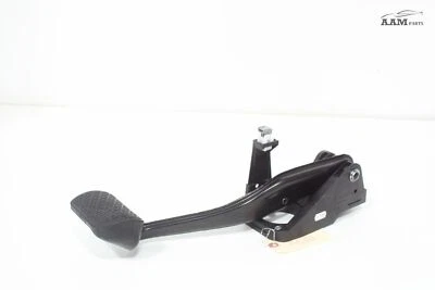 MERCEDES CLA250 C117 2014-2019 PEDAL DE FRENO DE PISO DELANTERO OEM Foto 1 de 4